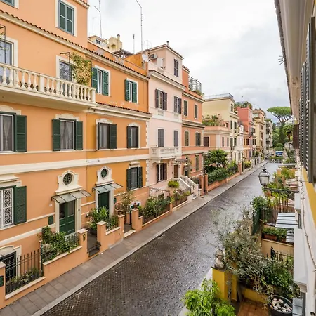 Apartment Casa Tudor, Charmy Eccentric Flat In Piccola Londra 10 Min From Center