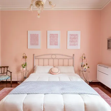 Casa Tudor, Charmy Eccentric Flat In Piccola Londra 10 Min From Center Rom