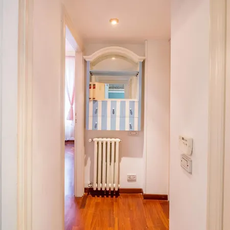 Casa Tudor, Charmy Eccentric Flat In Piccola Londra 10 Min From Center * Rome